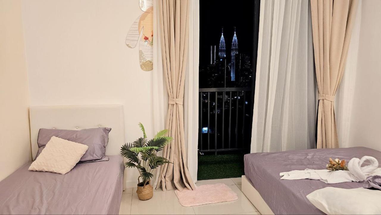 Klcc View Balcony 4Pax Chambers Suites Kl City 吉隆坡 外观 照片